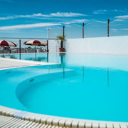Hotel Vienna لينانو سابيادورو المظهر الخارجي الصورة