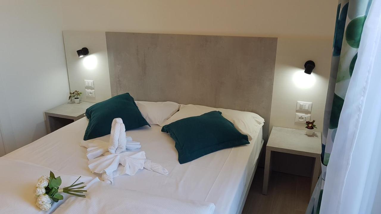 Hotel Vienna لينانو سابيادورو المظهر الخارجي الصورة