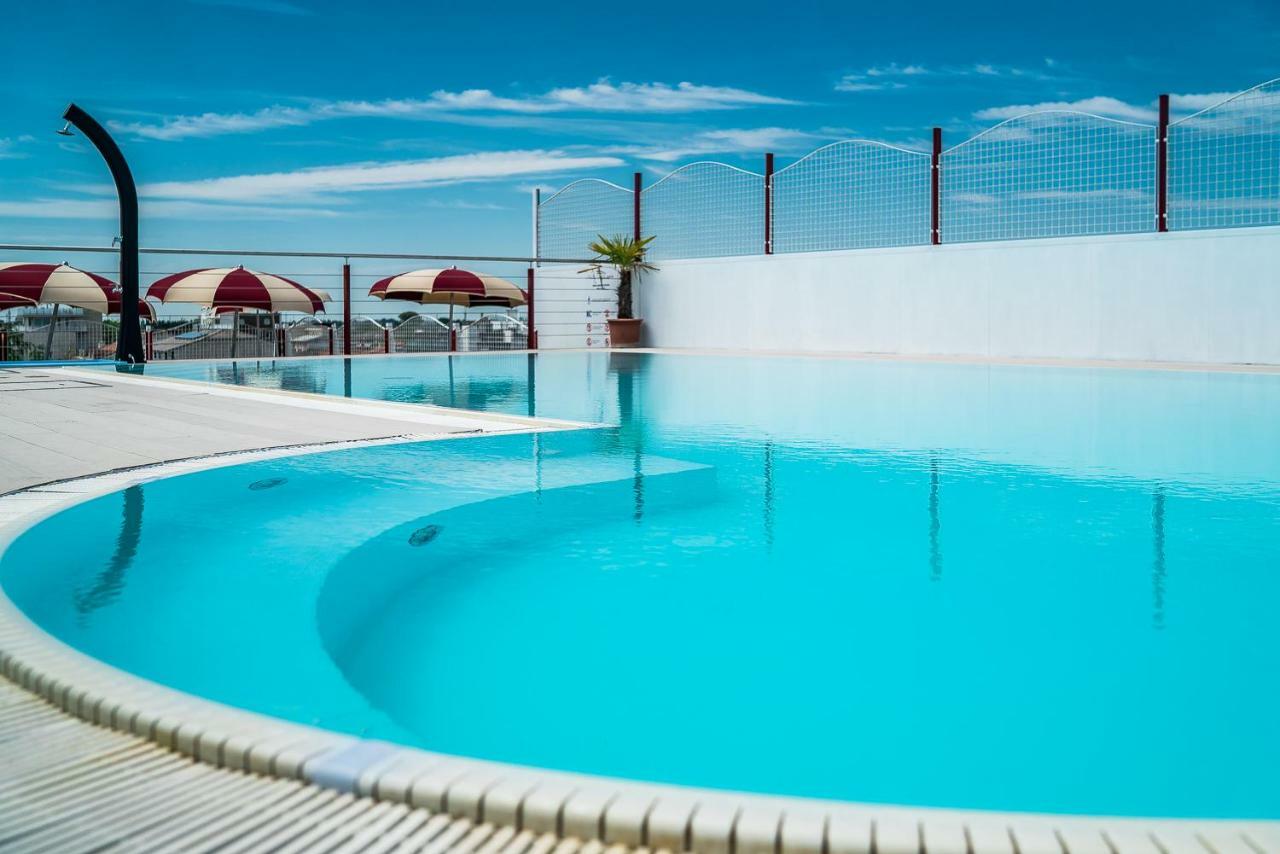 Hotel Vienna لينانو سابيادورو المظهر الخارجي الصورة